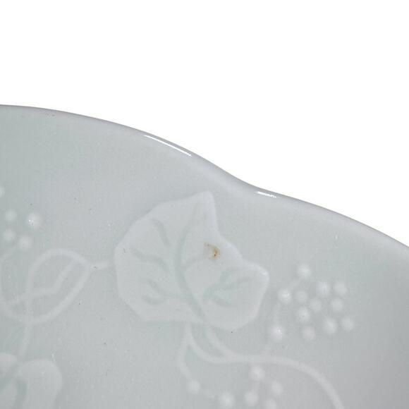 Dansk Limoges Ivy Dinner Plates 11" White Porcelain Berries Vines Rim Lot of 3 - Picture 4 of 8